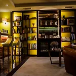 Hotell Miro 4*