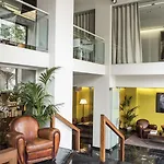 Miró 4*