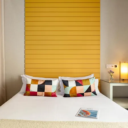 Miró 4*